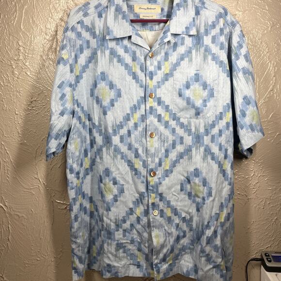 Tommy Bahama Blue Short Sleeve Button Up 100% Silk Geometric Shirt Mens Sz Large - Picture 1 of 6